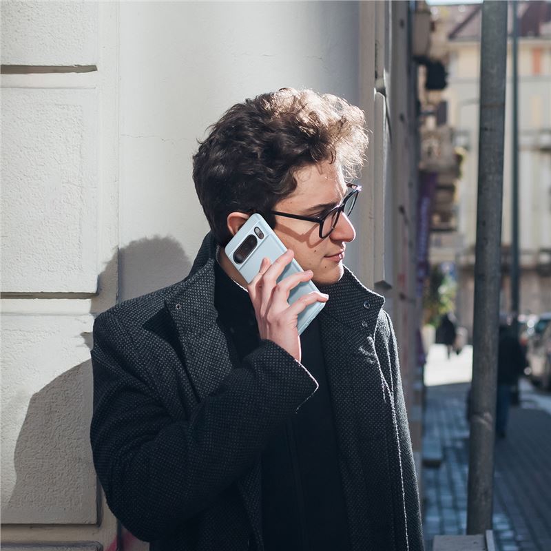 Schutzhülle Spigen Thin Fit für Google Pixel 8 Pro, Blau
