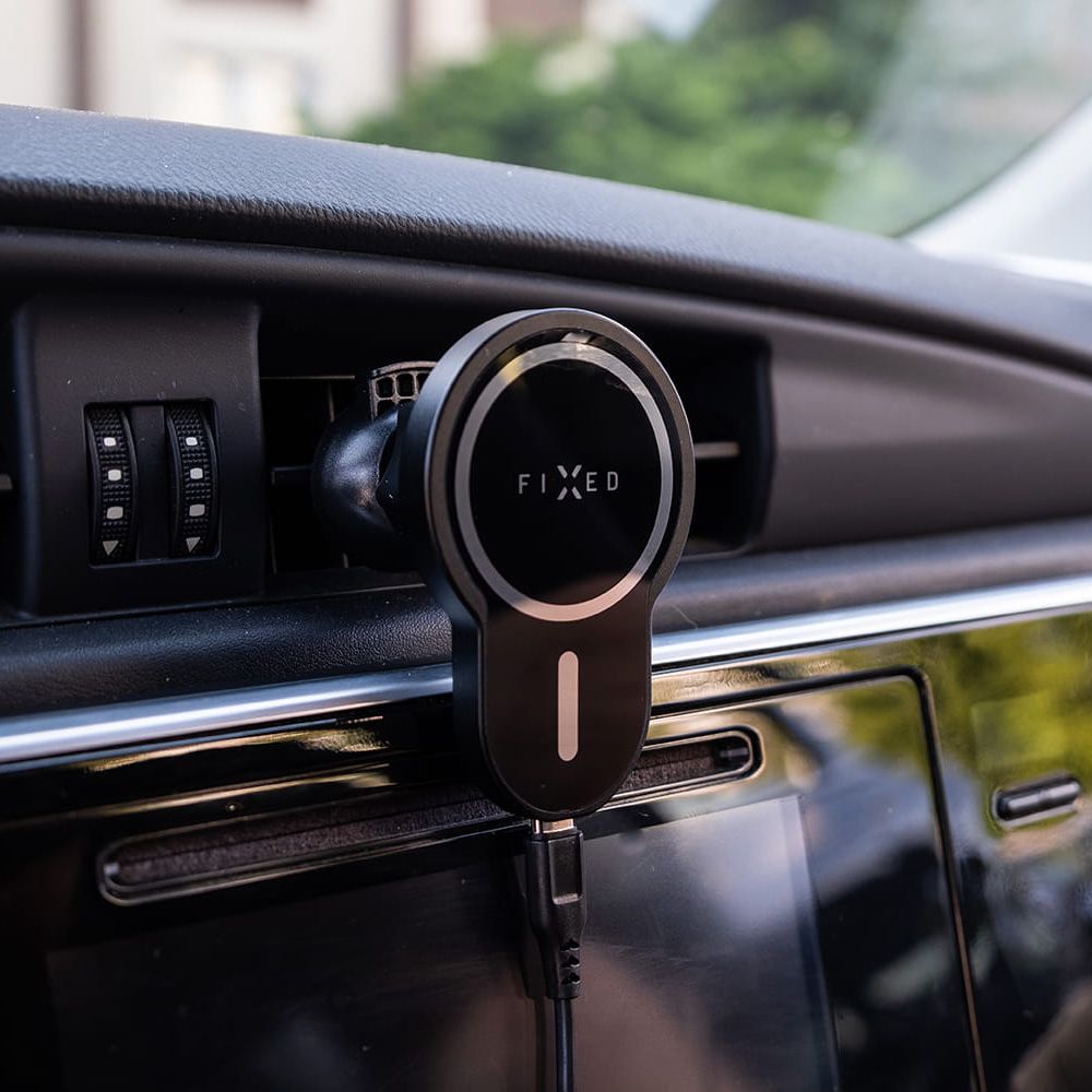 Autohalterung mit Qi-Ladefunktion mit MagSafe, Fixed MagClick, Schwarz