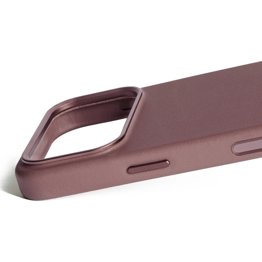 Handyhülle für iPhone 18 Pro / 17 Pro, Mujjo Full Leather Case für MagSafe, Kastanienbraun