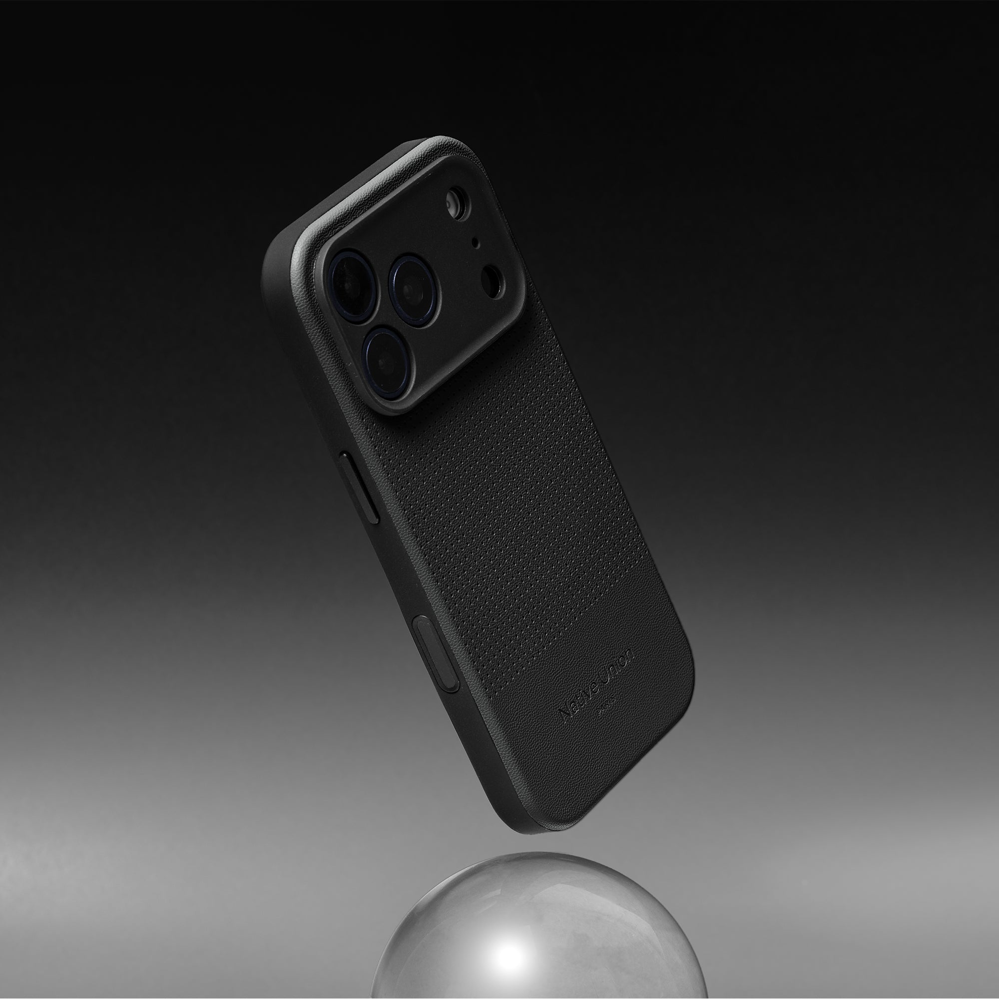 Handyhülle für iPhone 17 Pro, Native Union Active Case mit MagSafe, Schwarz