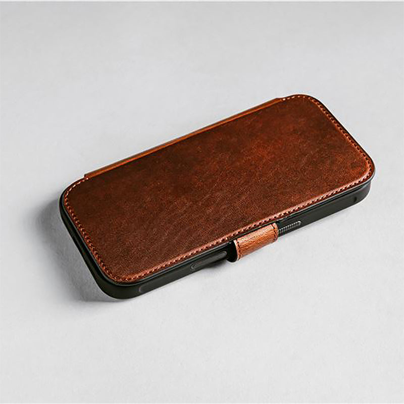 Handyhülle mit Klappe für iPhone 17 Pro, Nomad Modern Leather Folio Horween Series mit MagSafe, Braun