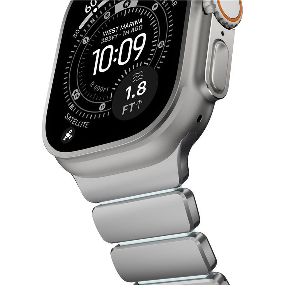 Armband für Apple Watch 49/46/45/44 mm, Nomad Stratos Band, Silbern-blau Titan