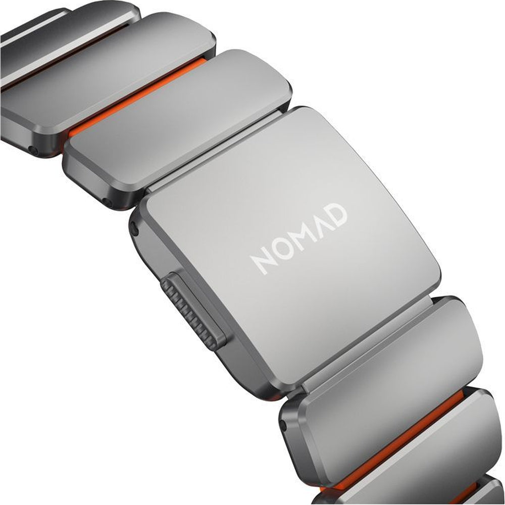 Armband für Apple Watch 49/46/45/44 mm, Nomad Stratos Band, Silbern-orange Titan