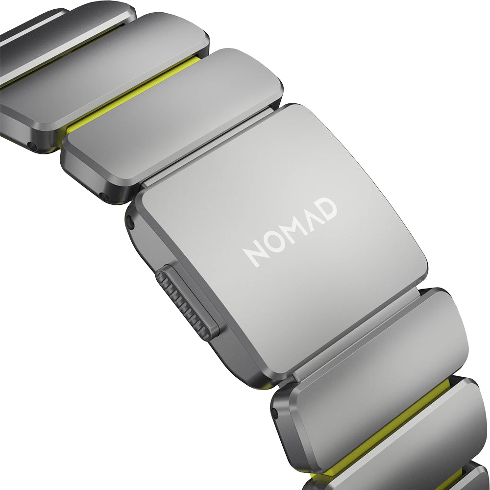 Armband für Apple Watch 49/46/45/44 mm, Nomad Stratos Band, Silber-Gelber Titan