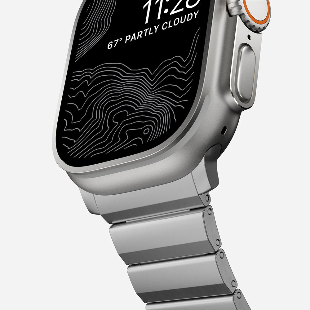 Armband für Apple Watch 49/46/45/44 mm, Nomad Titanium Band, Silbern