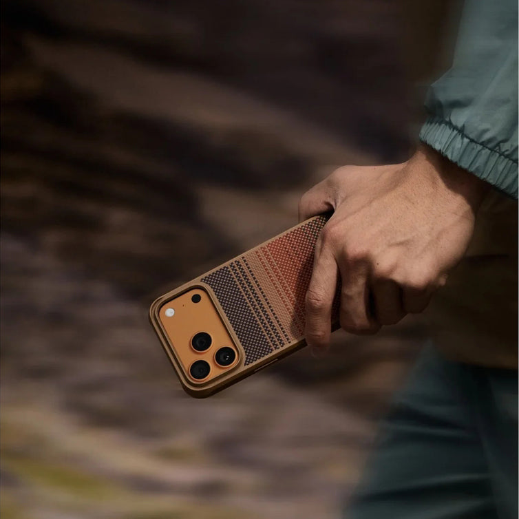 Aramid Handyhülle für iPhone 17 Pro, PITAKA Aramid ProGuard Case mit MagSafe, Braun-schwarz