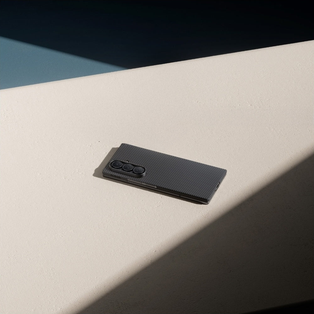 Aramid Handyhülle für Galaxy Z Fold7, PITAKA Ultra-Slim Case mit MagSafe, Schwarz mit Kevlar
