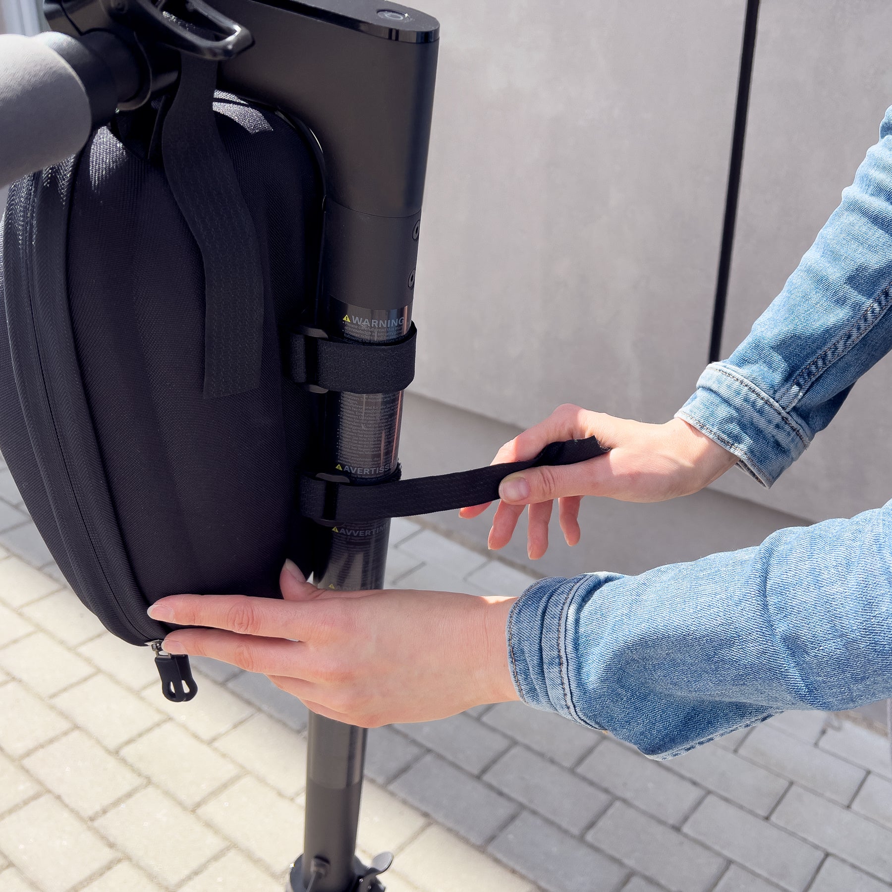 Fahrradtasche für den Lenker, 4 l, Wozinsky Active WSB1BK, Schwarz