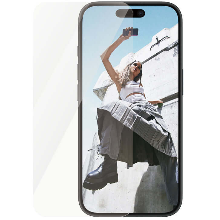 Gehärtetes Glas mit Applikator für iPhone 16 / 15, Safe by PanzerGlass Ultra-Wide Fit Easy Aligner