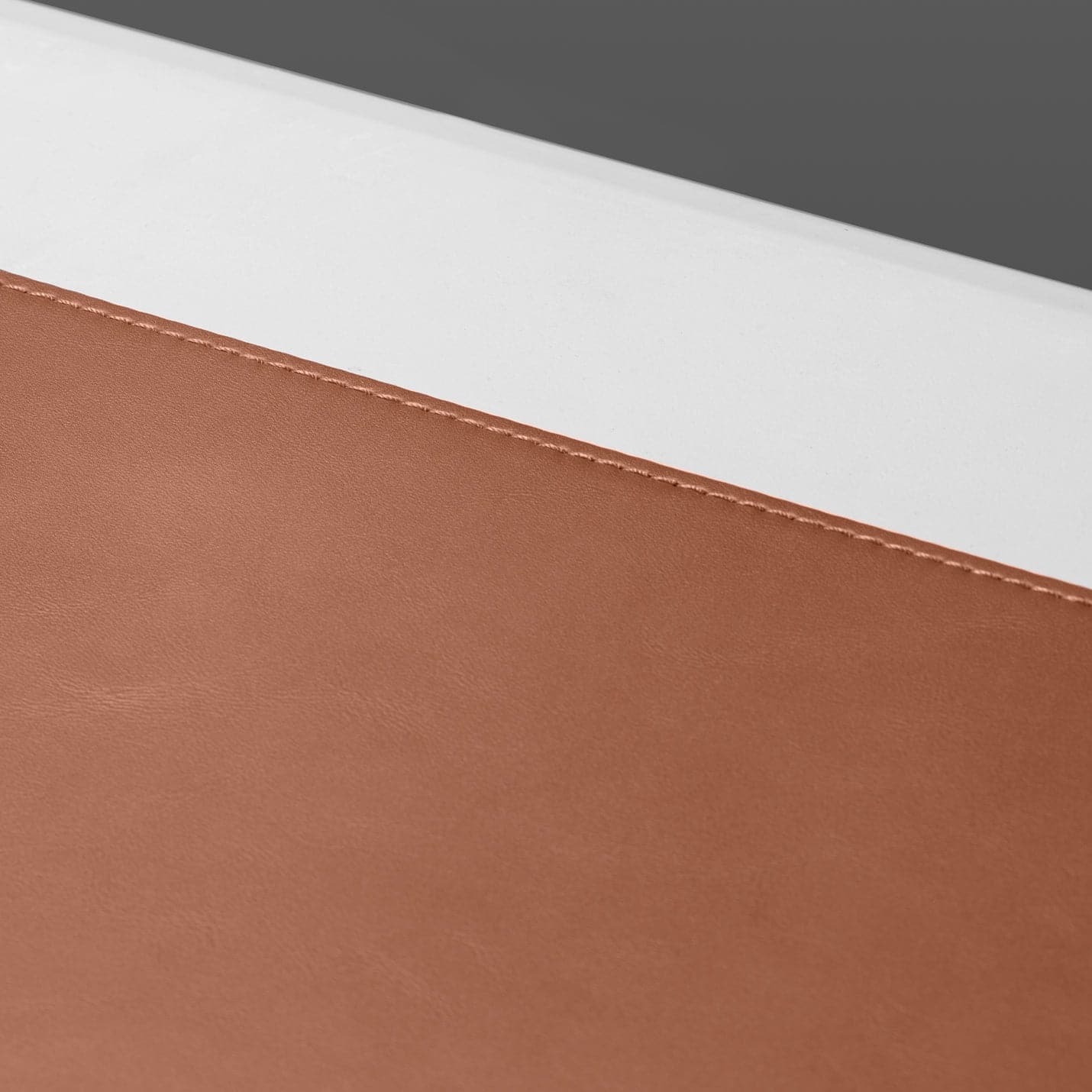 Öko-Leder-Schreibtisch/Mausunterlage, Spigen LD302, Braun