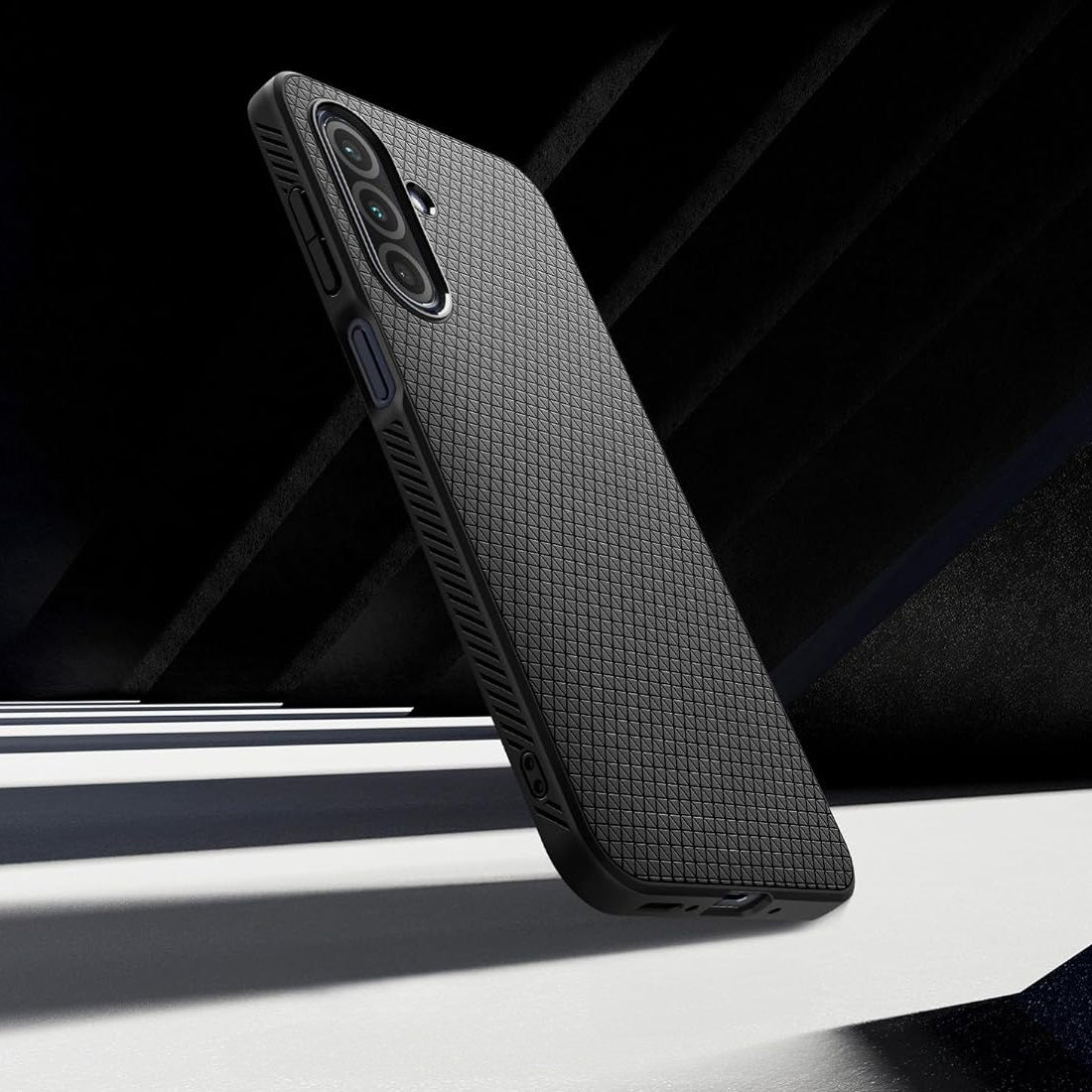 Handyhülle für Galaxy A26 5G, Spigen Liquid Air, Schwarz