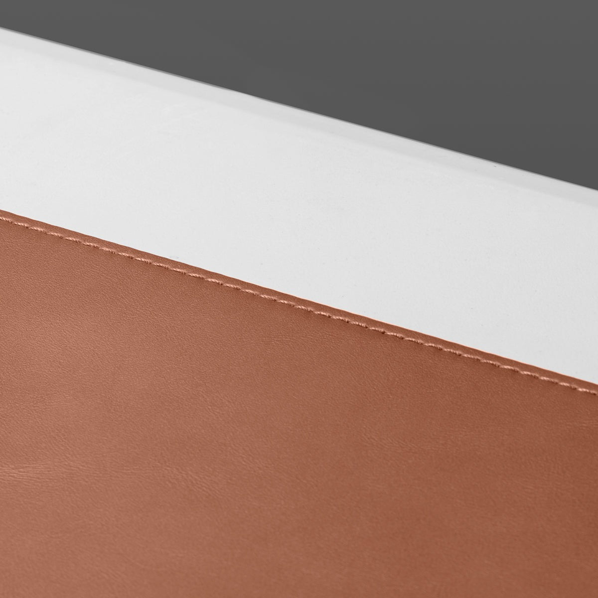 Öko-Leder-Schreibtisch/Mausunterlage, Spigen LD301, Braun