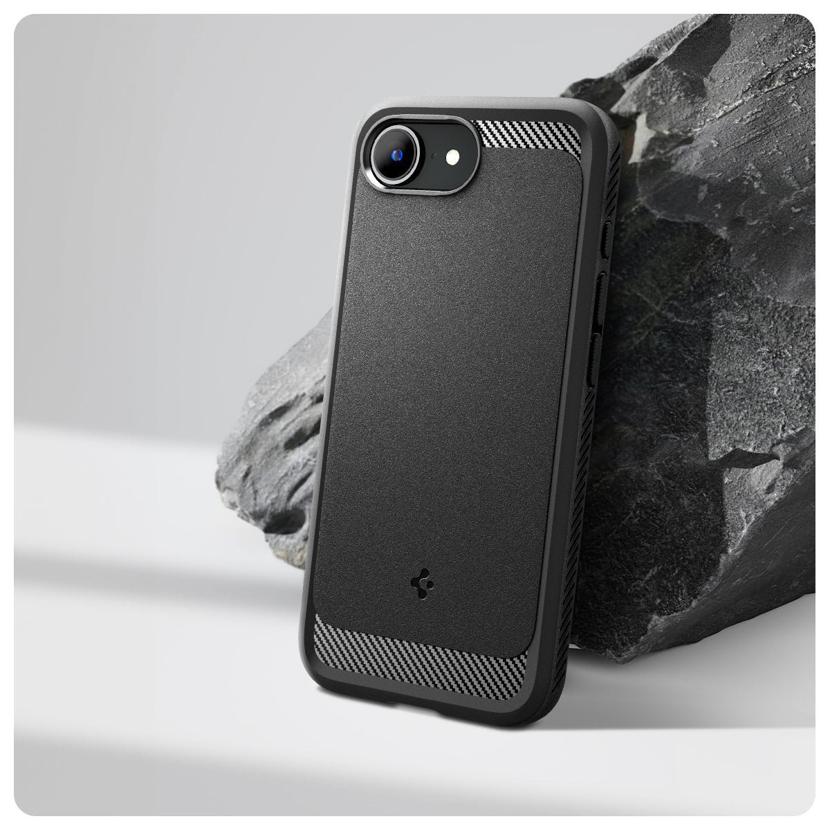 Handyhülle für iPhone 17e / 16e, Spigen Rugged Armor Mag mit MagSafe, Schwarz