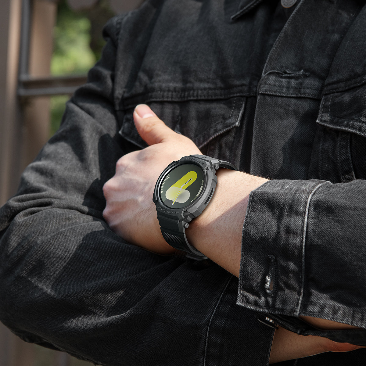 Schutzhülle mit Armband für Galaxy Watch 8 44mm, Spigen Rugged Armor Pro, Schwarz
