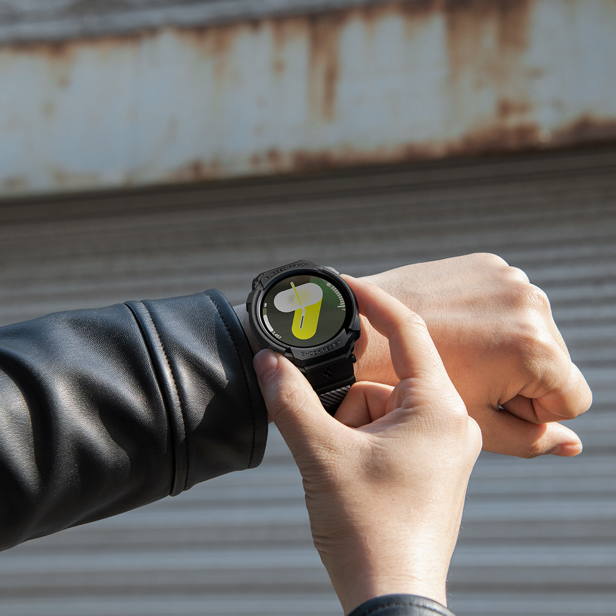 Schutzhülle mit Armband für Galaxy Watch 8 44mm, Spigen Rugged Armor Pro, Schwarz