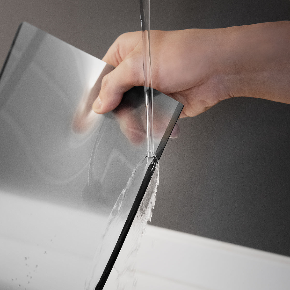 Folie mit Sichtschutzfilter für MacBook Pro 16" 2024-2021, Spigen SafeView Privacy Filter