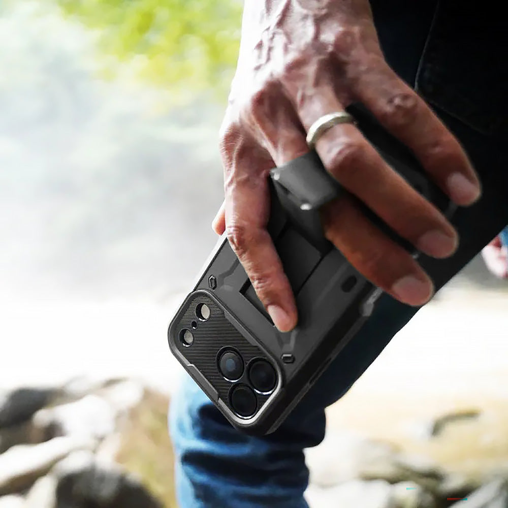 Handyhülle für iPhone 17 Pro, Supcase UB Pro SP (CC), Schwarz