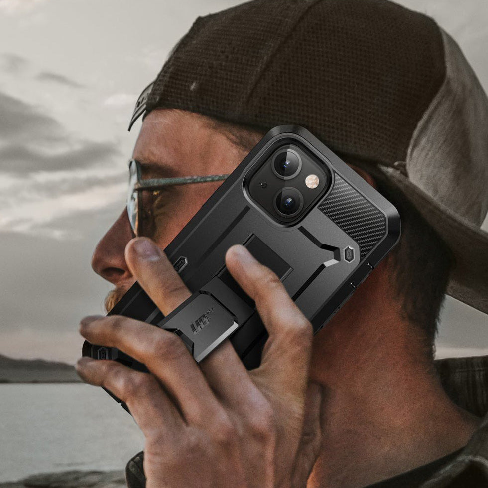 Schutzhülle Supcase UB Pro SP für iPhone 15, Schwarz