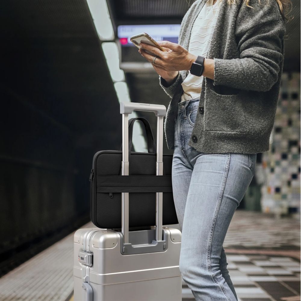 Tasche für 15" / 16" Laptop, Tech-Protect Carrying Bag, Schwarz