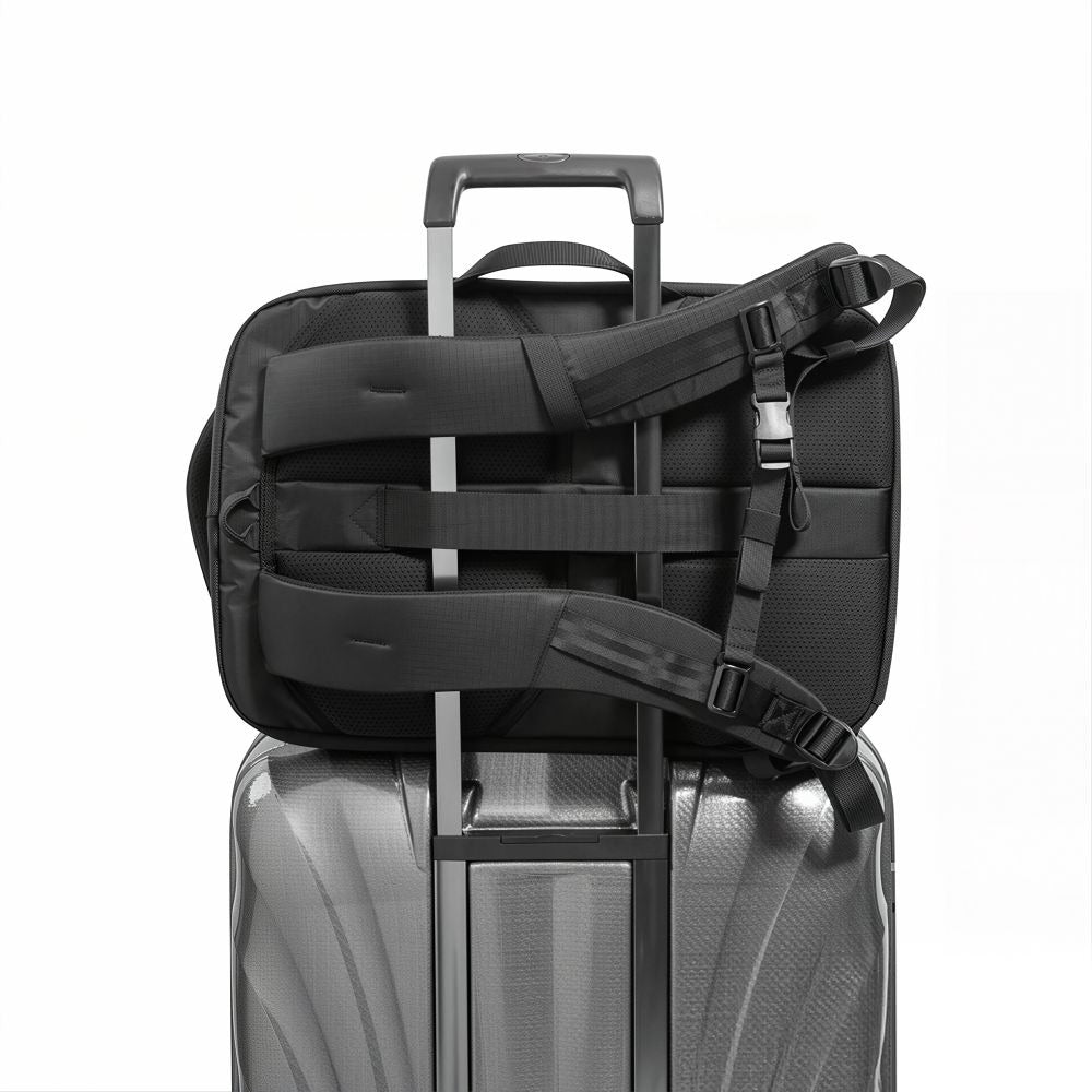 Reiserucksack mit Platz für einen Laptop, 24l, Tech-Protect Defender S70, Schwarz