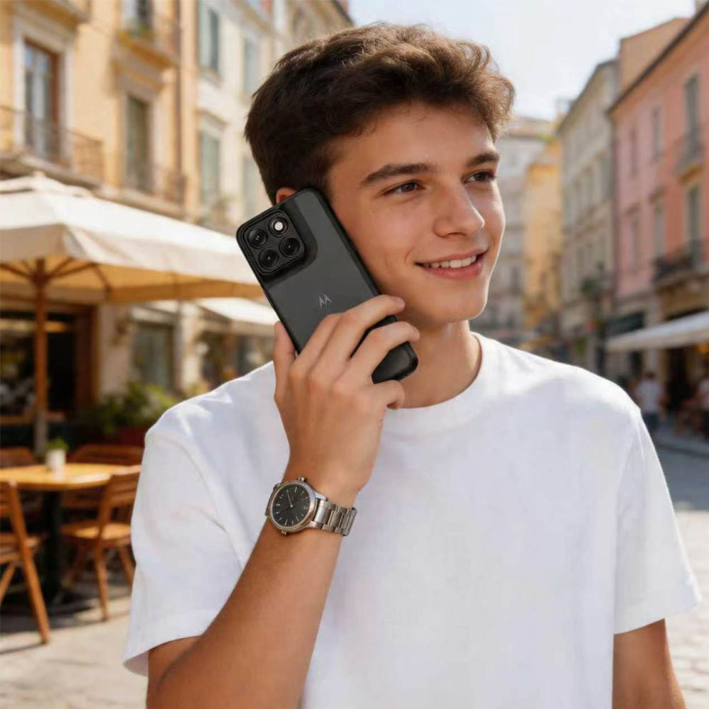 Handyhülle für Motorola Edge 70 Fusion / 70 Fusion Plus, Tech-Protect MagMat, Rauchfarben-Schwarz