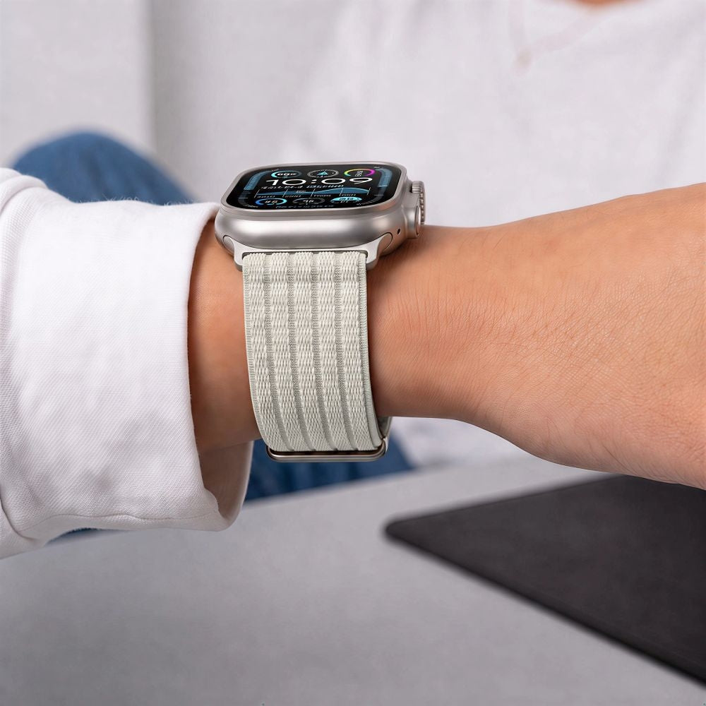 Nylon Armband für Apple Watch 8 / 9 / 10 / 11 / SE / Ultra (44 / 45 / 46 / 49 mm) Tech-Protect, Creme