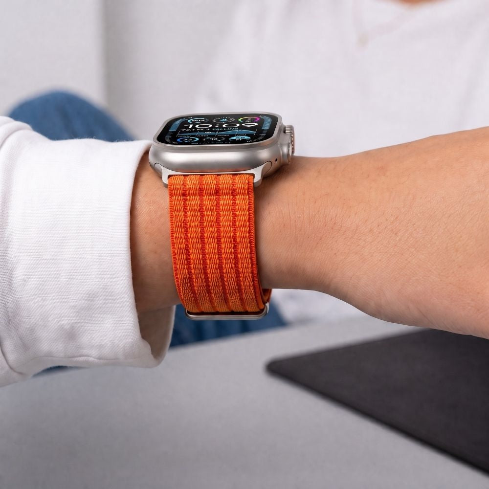 Nylon Armband für Apple Watch 8 / 9 / 10 / 11 / SE / Ultra (44 / 45 / 46 / 49 mm) Tech-Protect, Orange