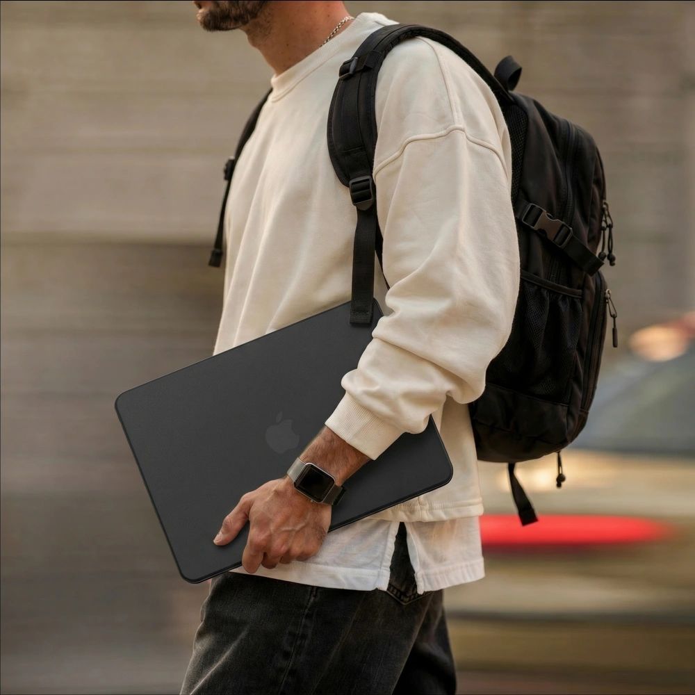 Schutzhülle für MacBook Neo 13" A18 Pro 2026, Tech-Protect SmartShell, mattes Durchscheinend-Schwarz
