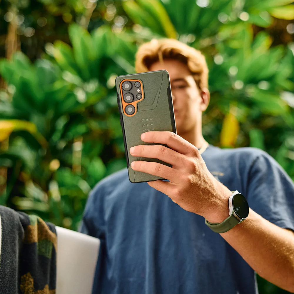 Handyhülle für Galaxy S25 Ultra, Urban Armor Gear Civilian Magnet, Grün mit Orange