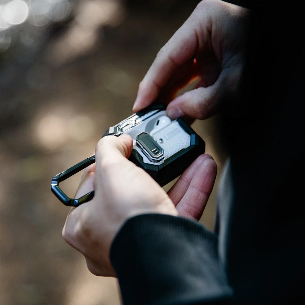 Schutzhülle für AirPods 4, Urban Armor Gear UAG Plasma, Schwarz