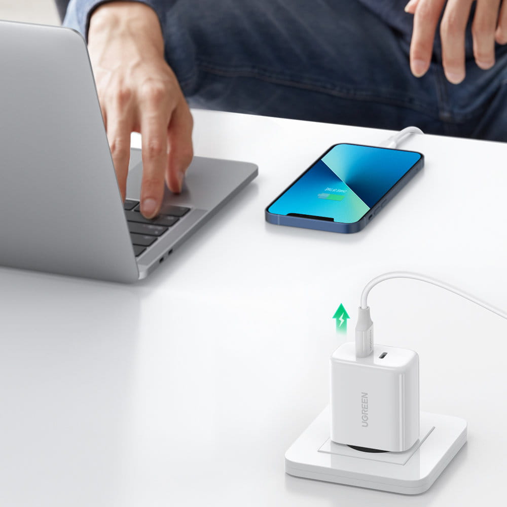 Schnell-Ladegerät 2x USB-C, Ugreen Smart Charger, PD, 40W, Weiß