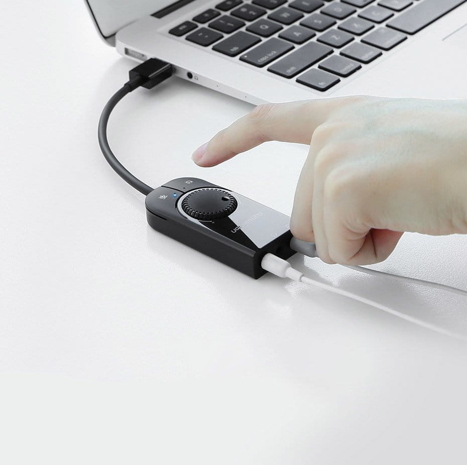 Externe Musik-Soundkarte / USB-Adapter, Ugreen CM129, Mini-Jack 3,5 mm mit Lautstärkeregler, 15 cm, Schwarz