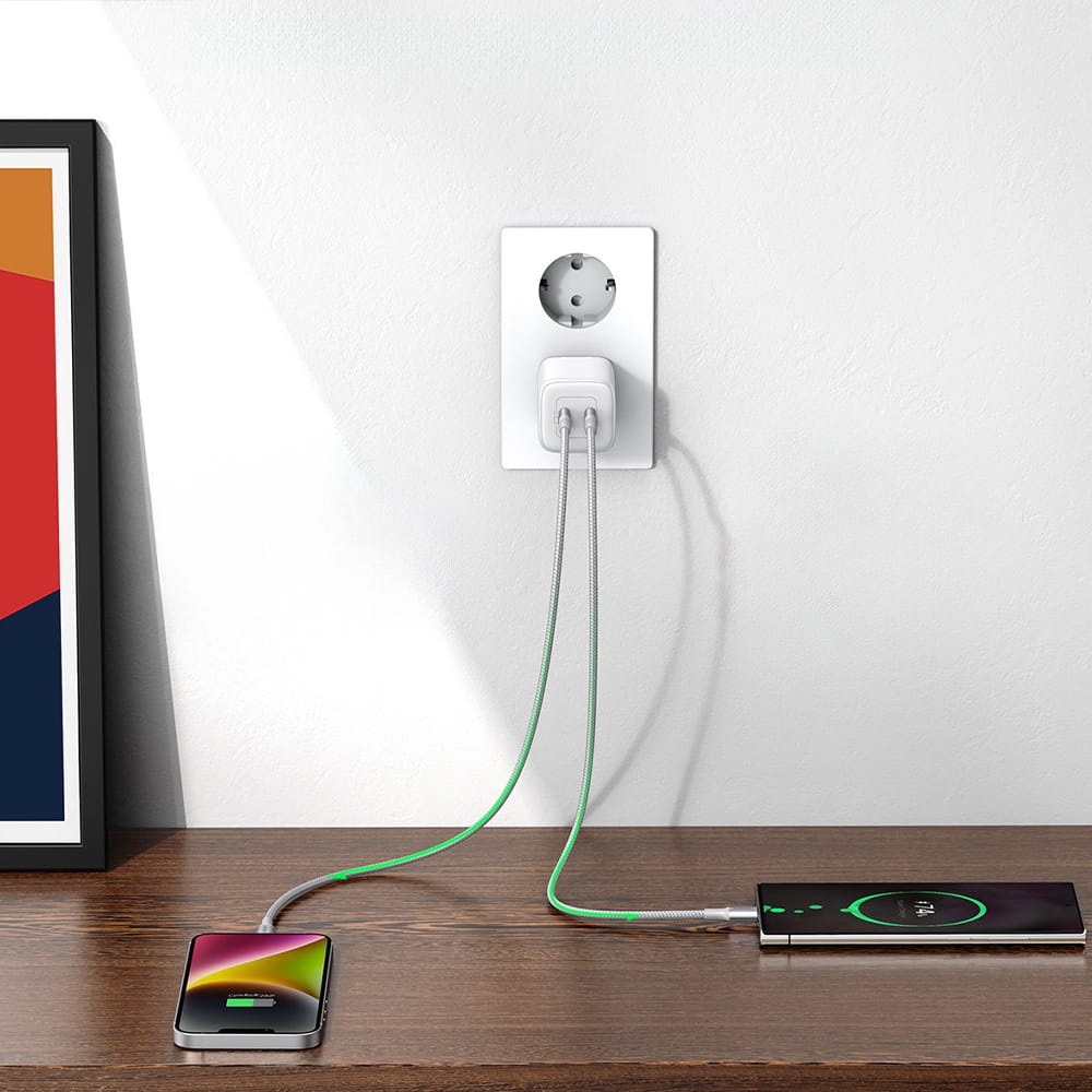 Schnell-Ladegerät 2x USB-C, Ugreen GaN, QC 3.0, PD 45W, Weiß