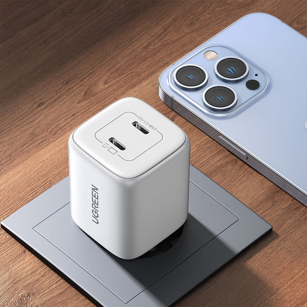 Schnell-Ladegerät 2x USB-C, Ugreen GaN, QC 3.0, PD 45W, Weiß