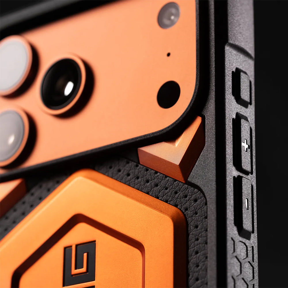 Handyhülle für iPhone 17 Pro Max, Urban Armor Gear Monarch Pro Mag mit MagSafe, Orange mit Schwarzen Elementen