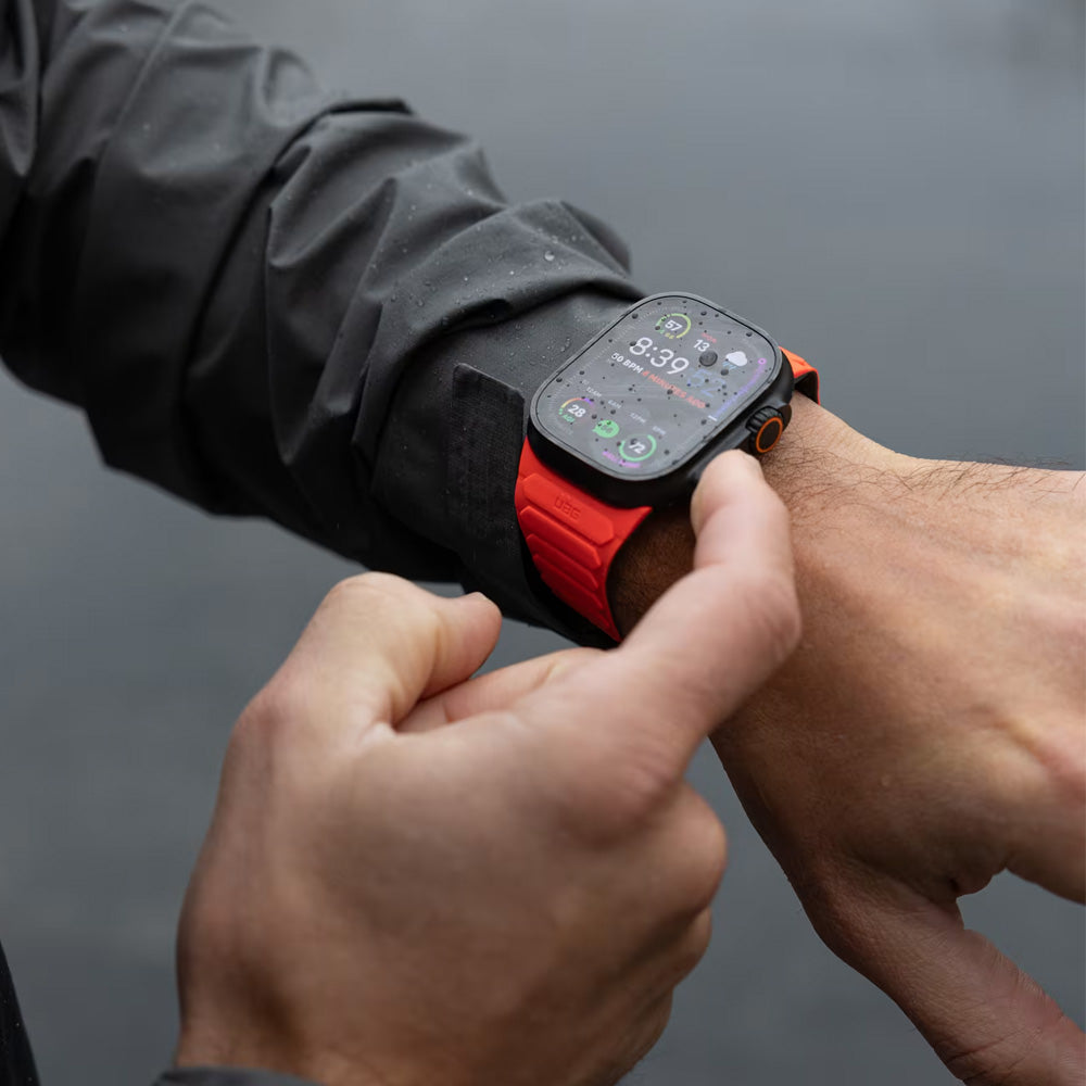 Armband für Apple Watch 49/46/45/44 mm, Urban Armor Gear Pathfinder, Rot-Schwarz