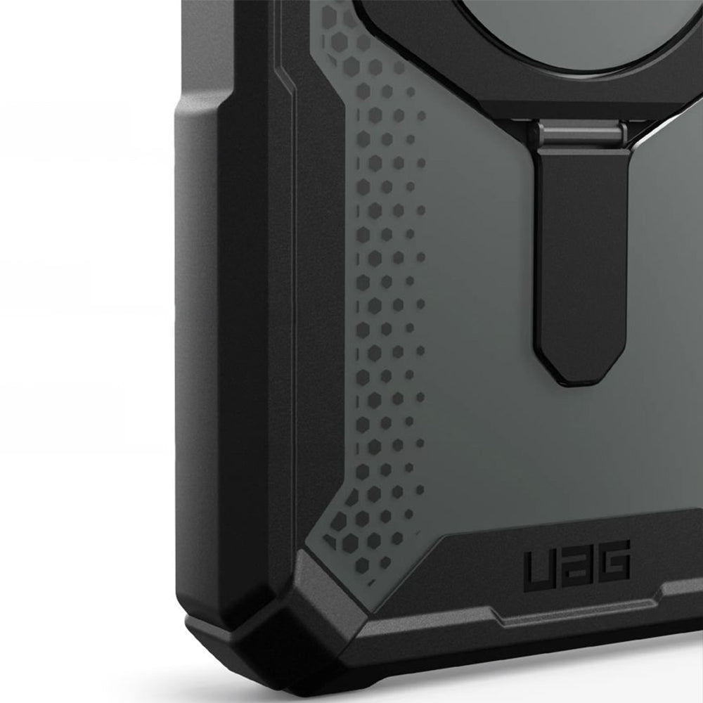 Schutzhülle für iPhone 15 Pro, Urban Armor Gear Plasma XTE Pro magnetic, kickstand, Schwarz