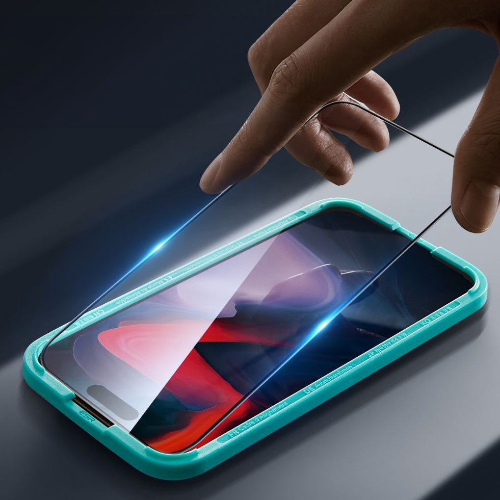 Schutzglas ESR Tempered Glass für iPhone 15 Pro, 2 Stück