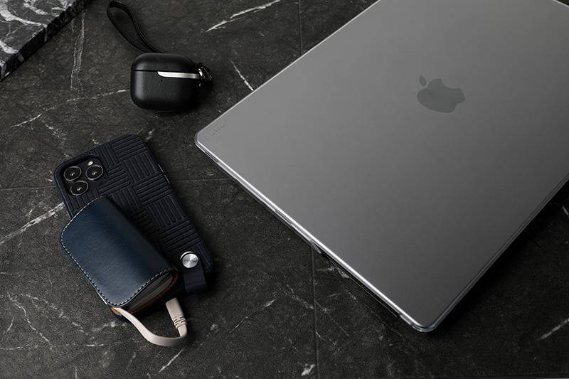 Schutzhülle Moshi iGlaze Hardshell Case für MacBook Air 13.6" M3/M2, Rauchfarbe