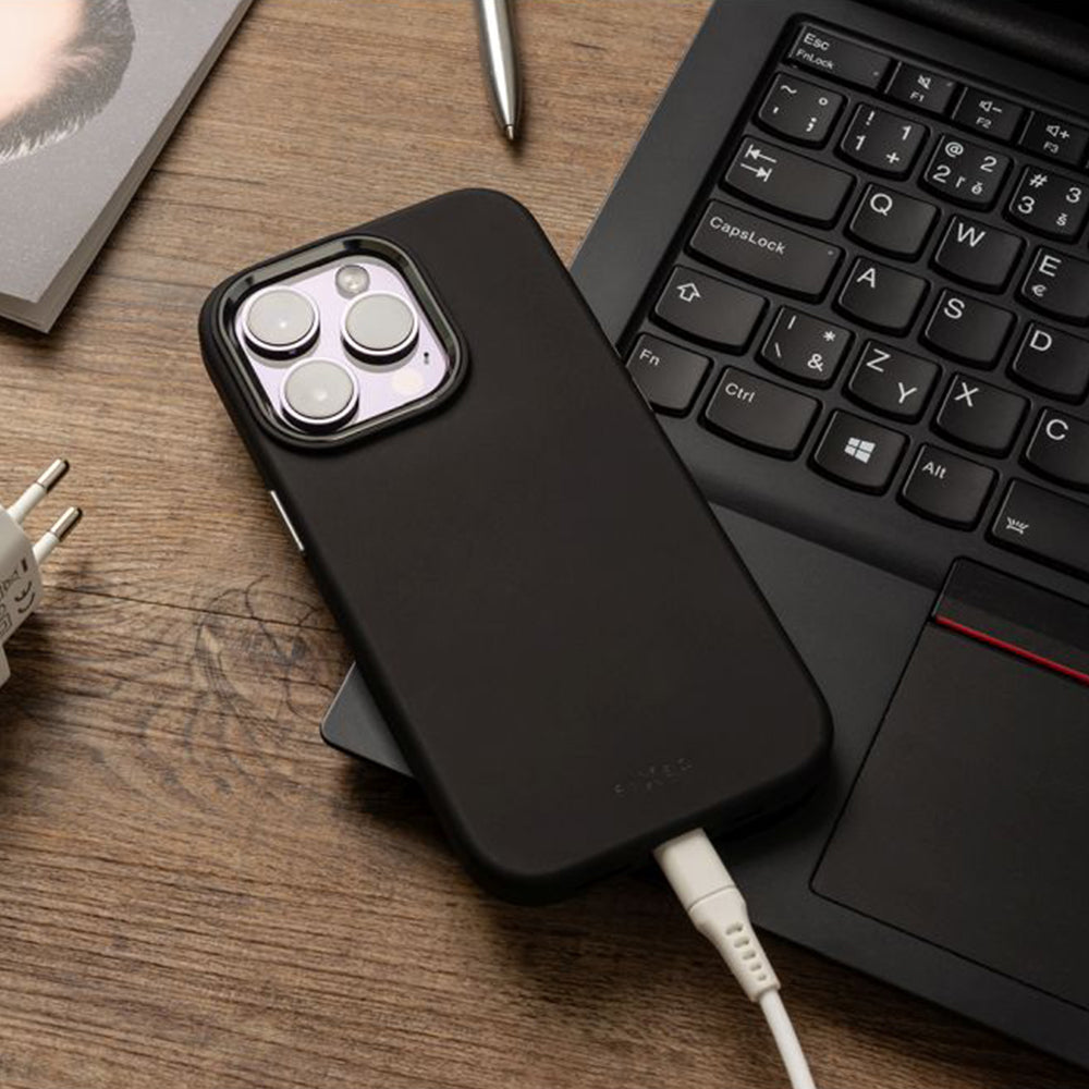 Schutzhülle FIXED MagFlow mit MagSafe für Apple iPhone 15 Pro Max, Schwarz