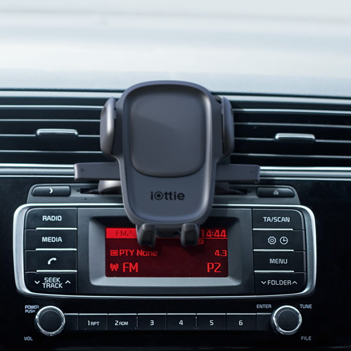 Auto Handyhalterung iOttie Easy One Touch 5 CD Slot (50-90mm)